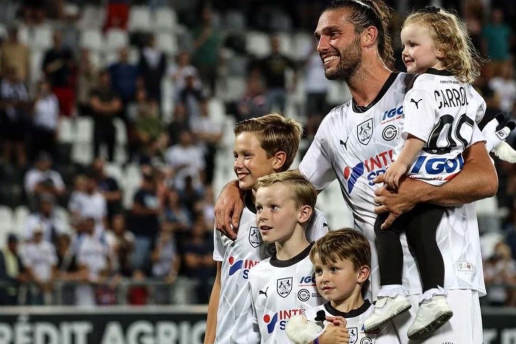 andy carroll amiens sc