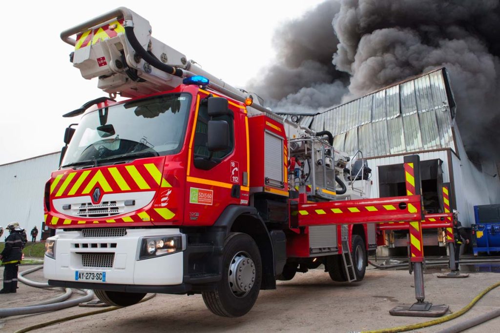 incendie entrepot canly