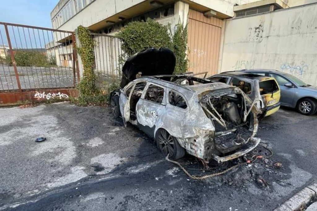 voiture en feu saint quentin