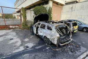 voiture en feu saint quentin