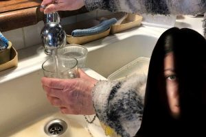 l'arnaque du verre d'eau