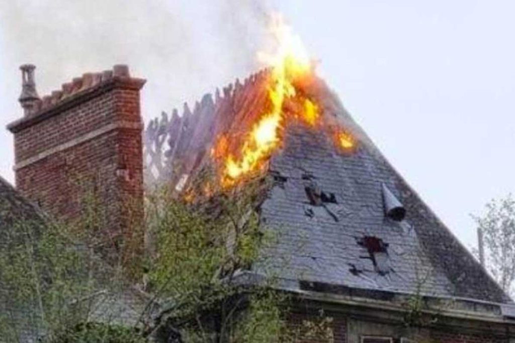 chateau maignelay montigny incendie