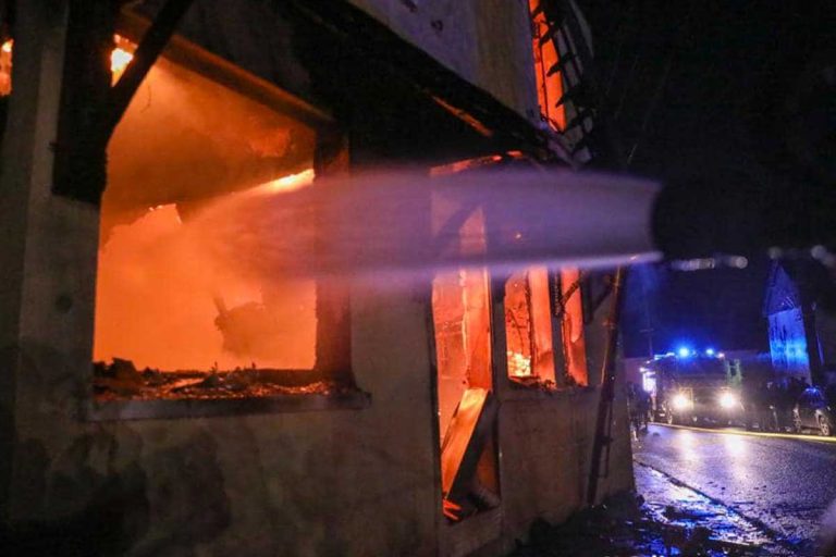 incendie detruit une maison de neuville coppegueule