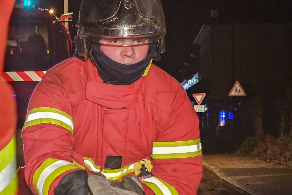 Incendie évité à Hondainville : pompiers sauvent maison d'un feu de cheminée