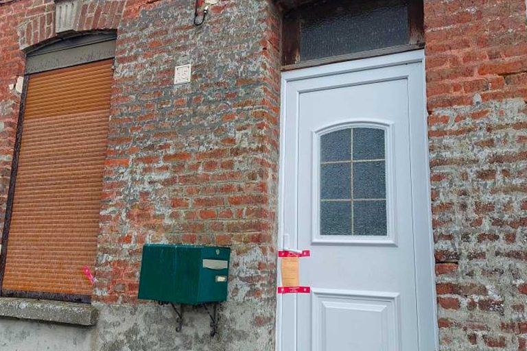 Porte scellée à longpré-les-corps-saints