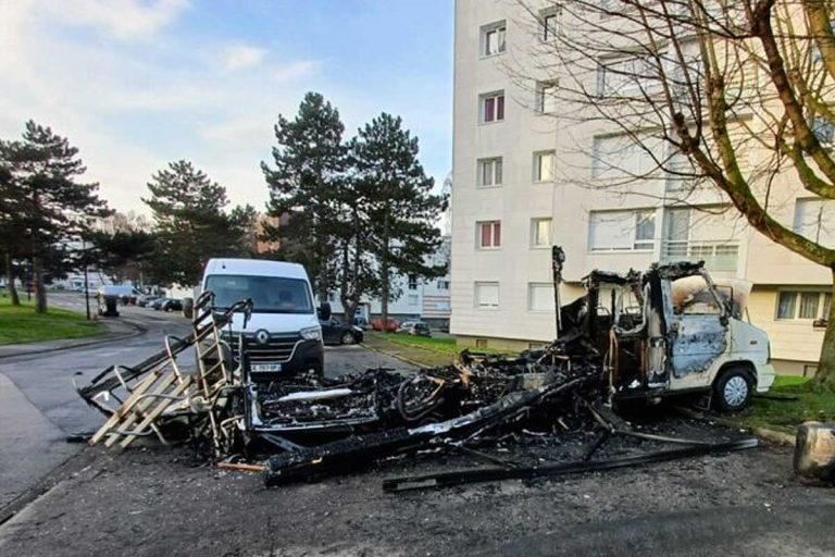incendie camping car abbeville