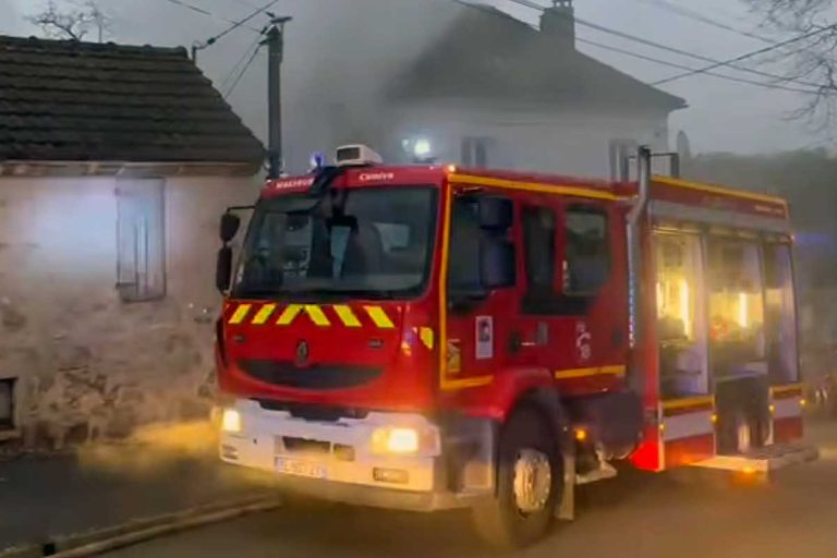 maison en proie aux flammes crepy en valois