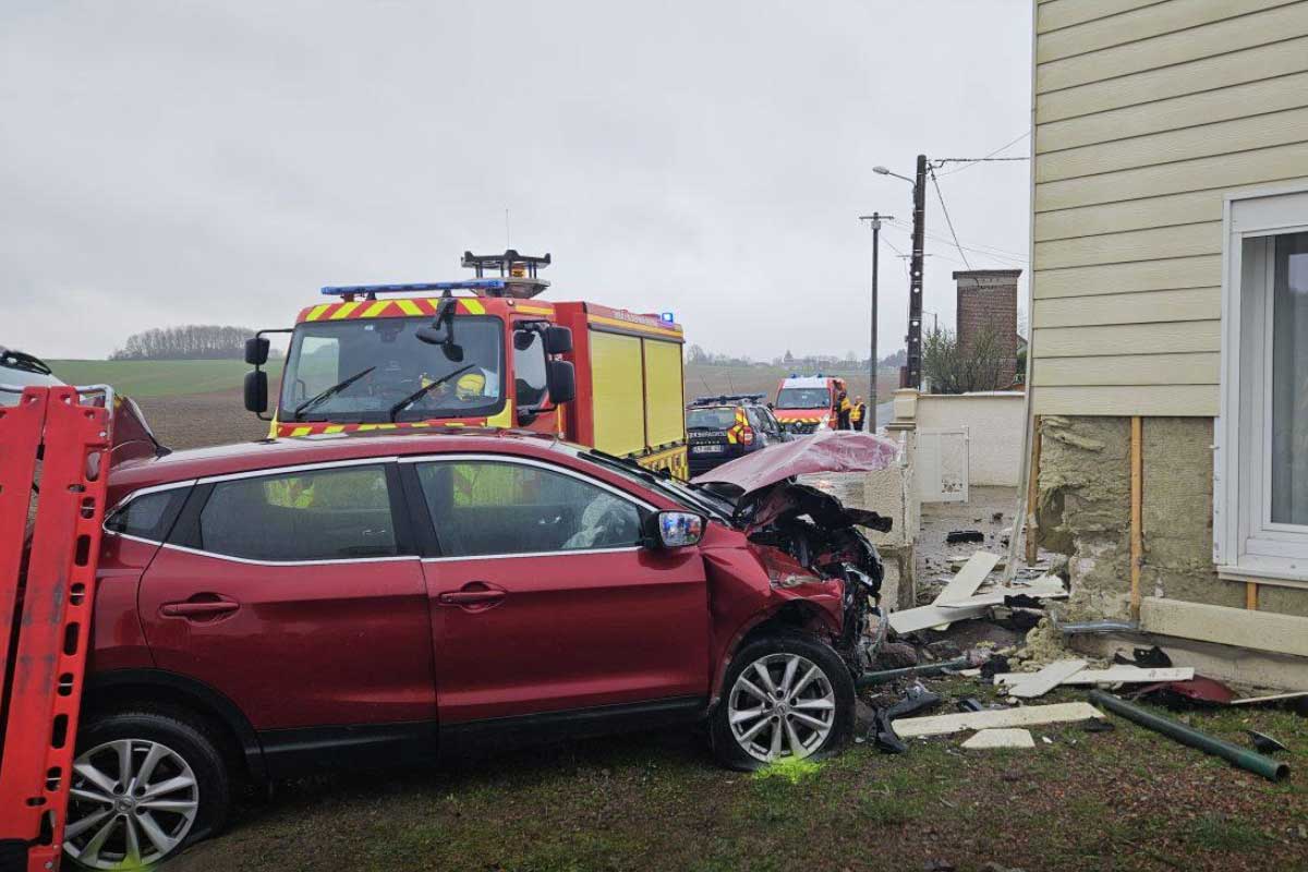 accident etaves et bocquiaux