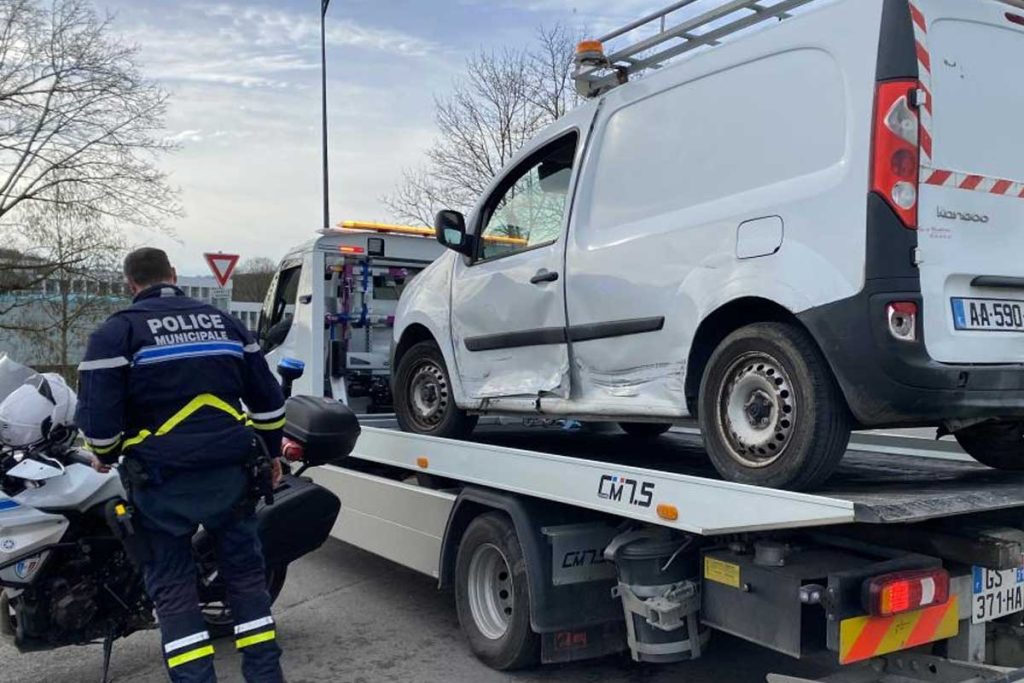 fourgant en fuite soissons