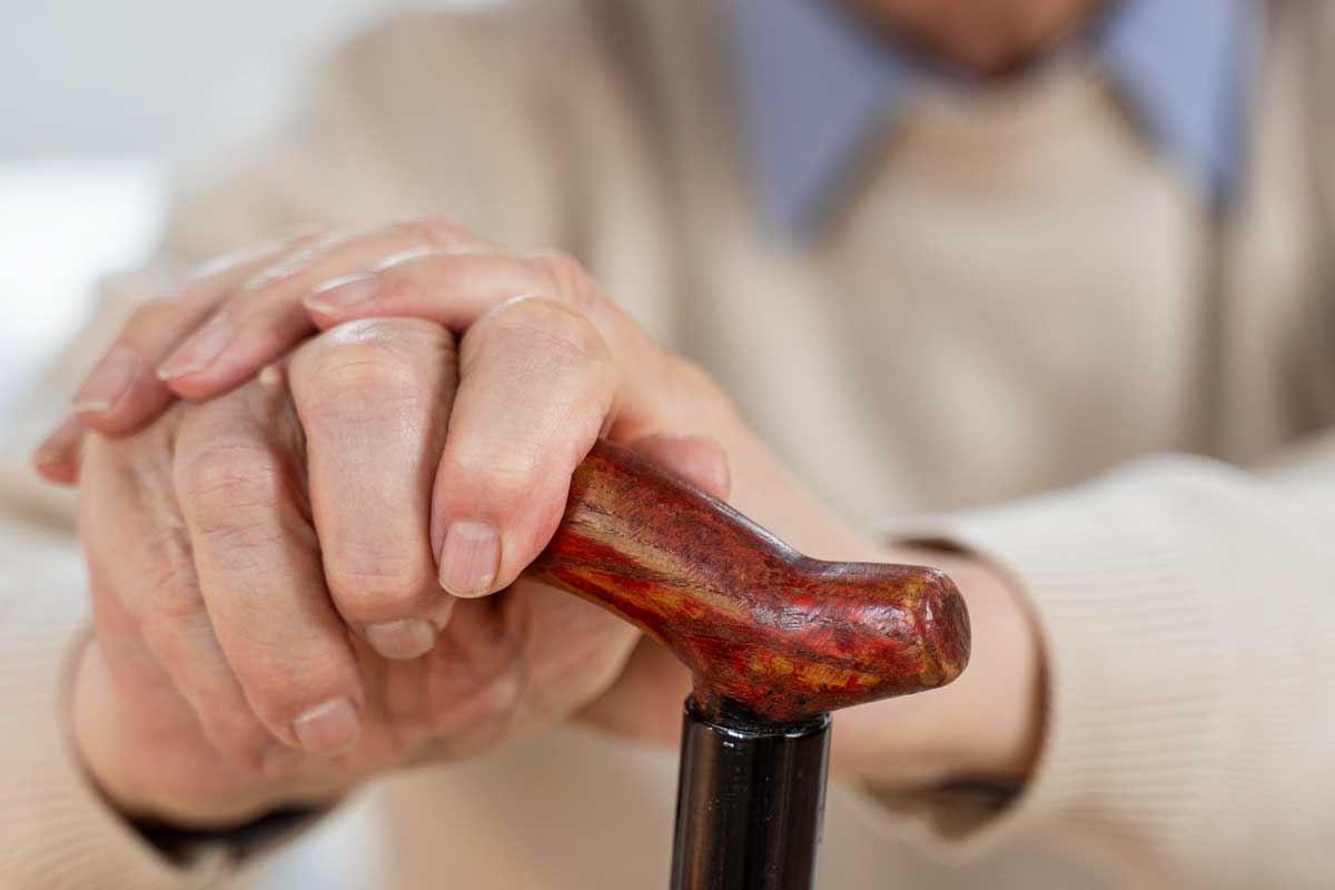 une retraitee poignarde son ex compagnon octogenaire a senlis