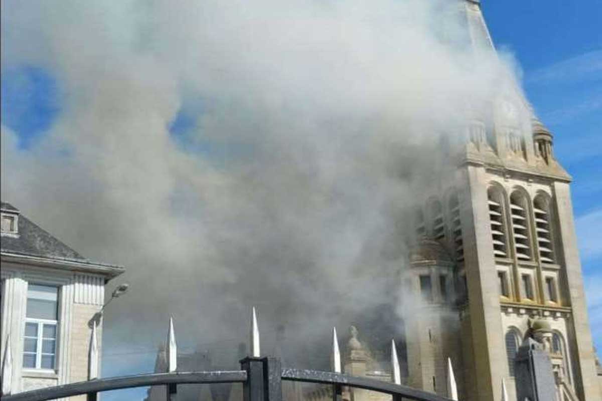 incendie eglise neufchatel sur aisne