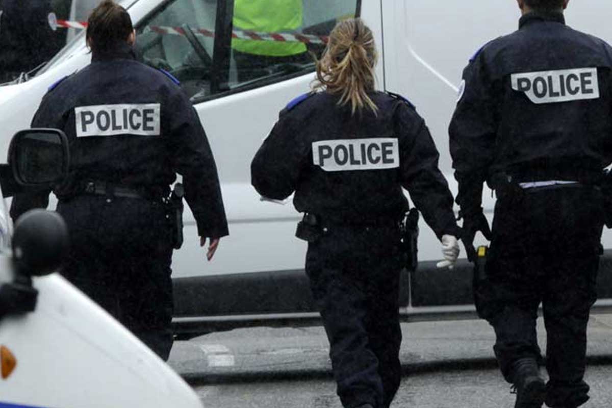 policiers