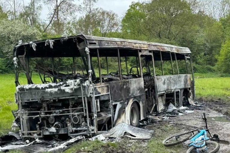 incendie bus danizy