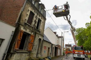 incendie maison abandonee beauvais