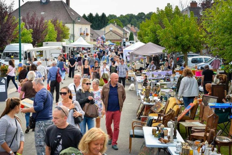 brocante et vide grenier