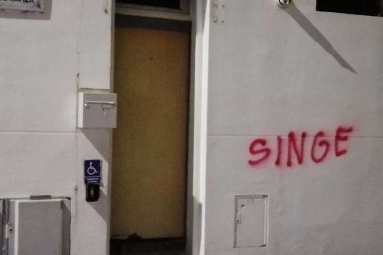 tag raciste mosquee beauvais