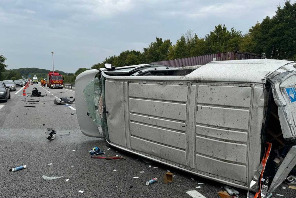 accident camionette a16