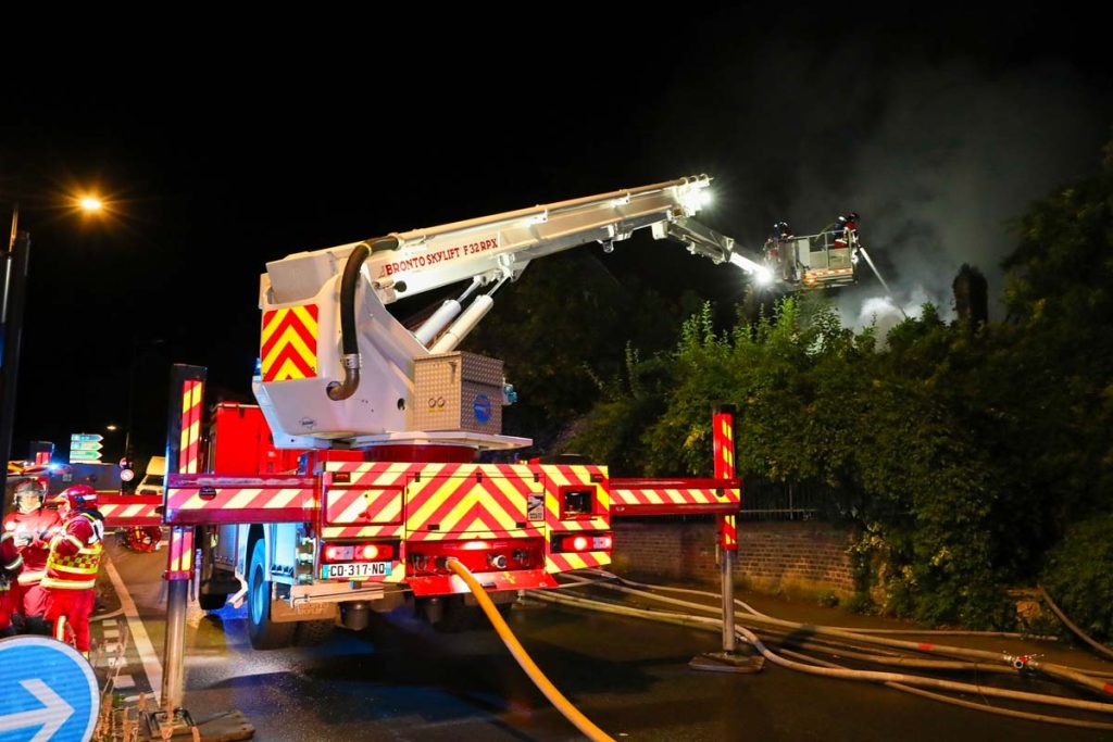 incendie pavillon beauvais