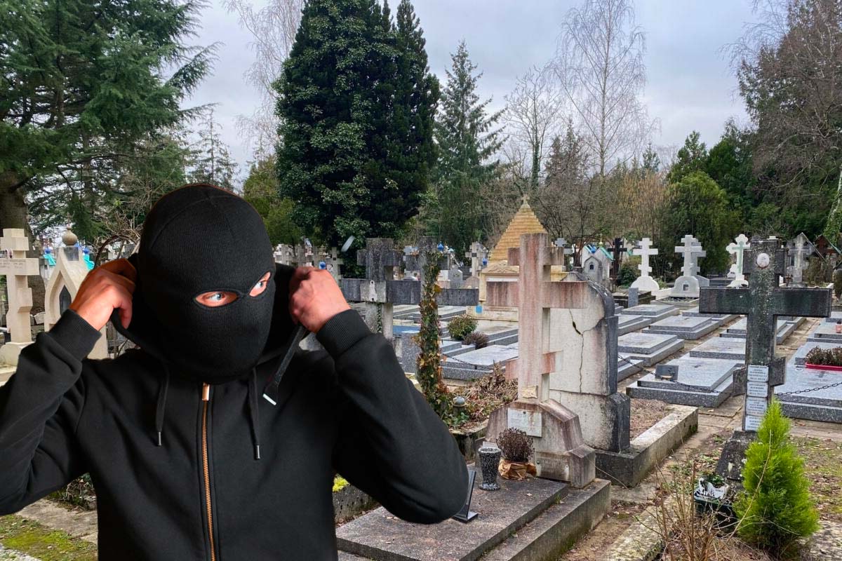vol cimetiere