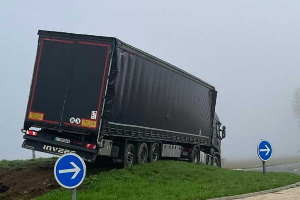 camion rond point fonches fonchette