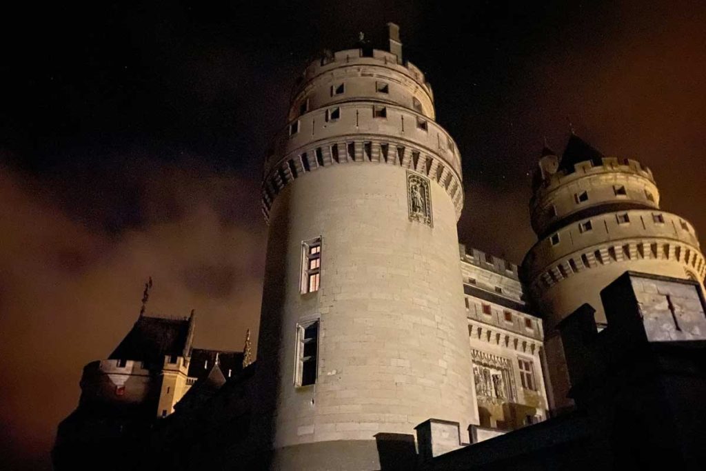 chateau pierrefonds halloween
