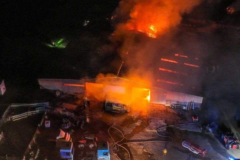 la flamengrie incendie hangar