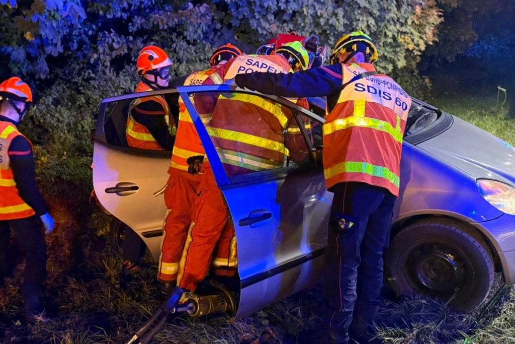 accident creil 7 novembre twingo
