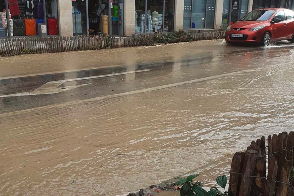 canalisation percee creil