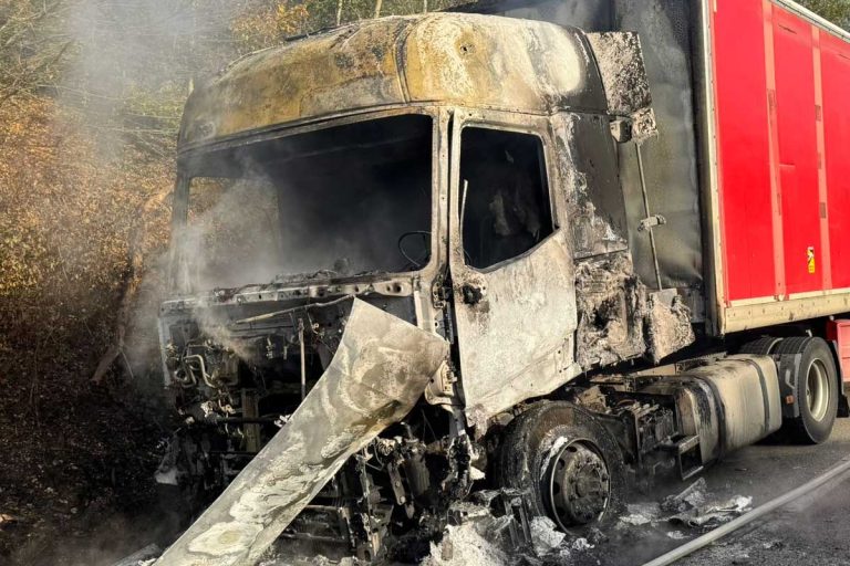 poids lourd incendie a16