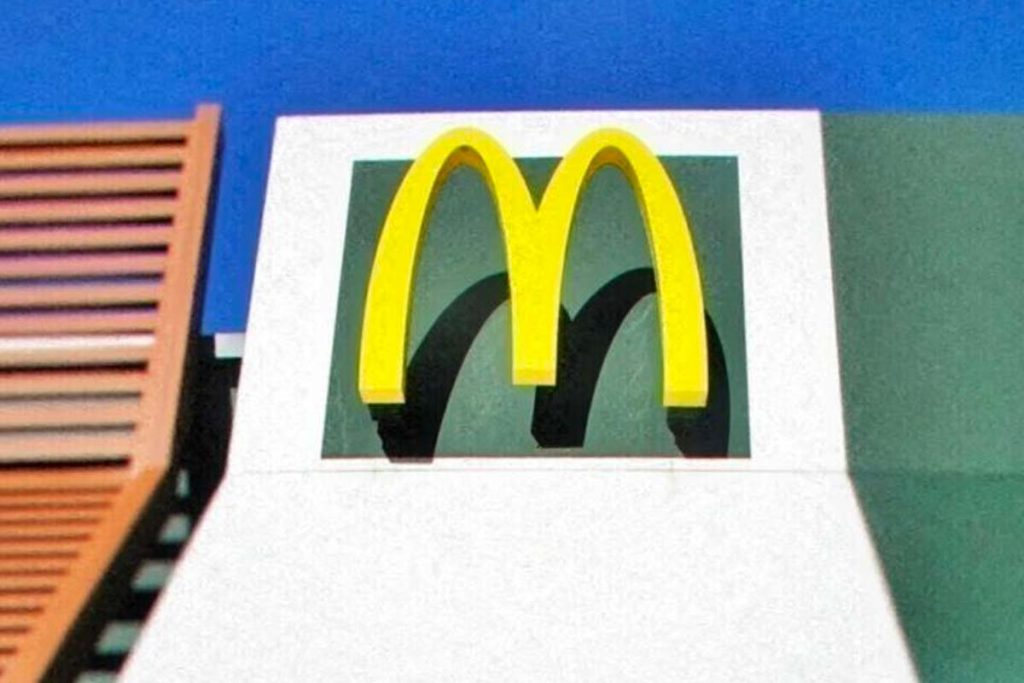 Un client succombe à une crise cardiaque au McDonald's de Senlis