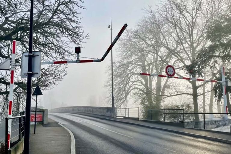portique pont abbeville