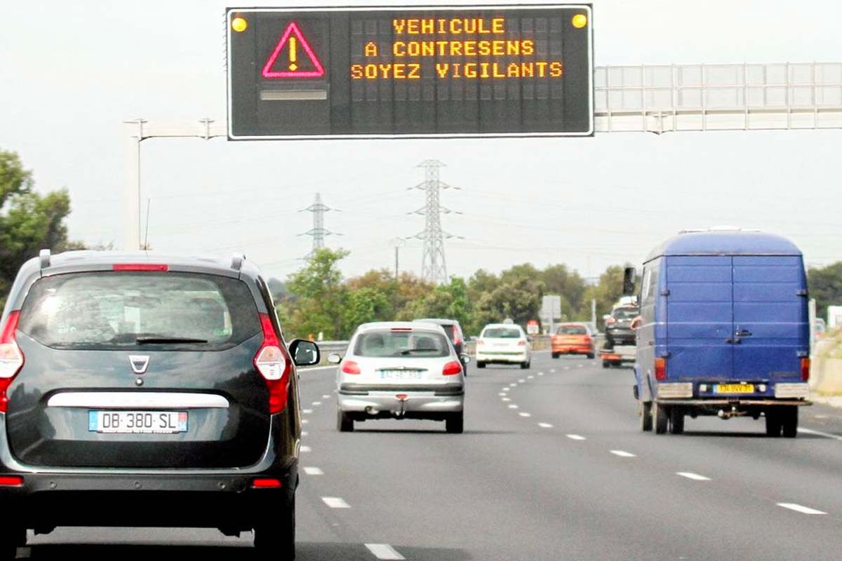 voiture contresens