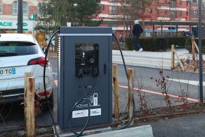 bornes recharge electrique saint quentin