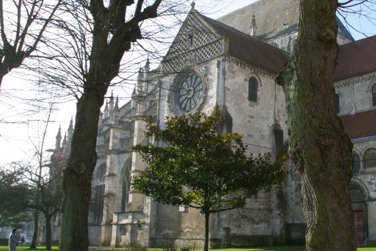 eglise saint etienne de beauvais