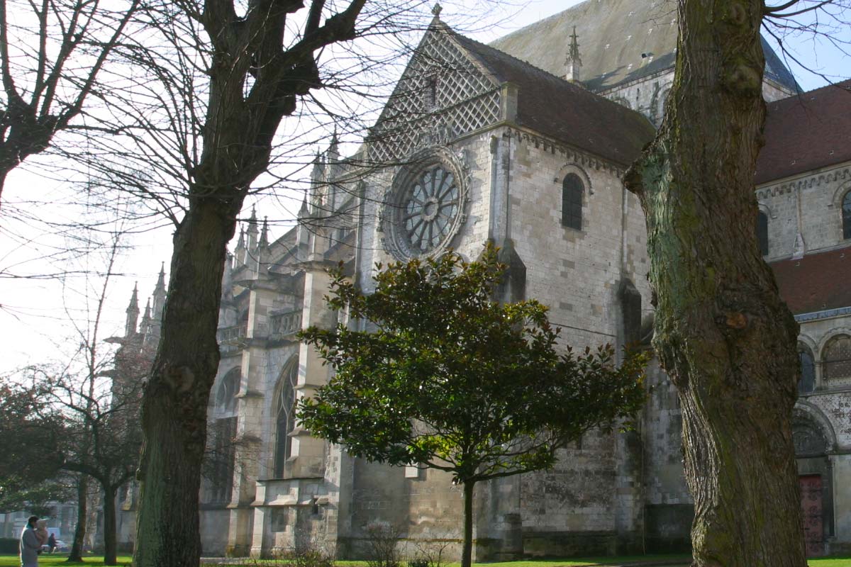eglise saint etienne de beauvais