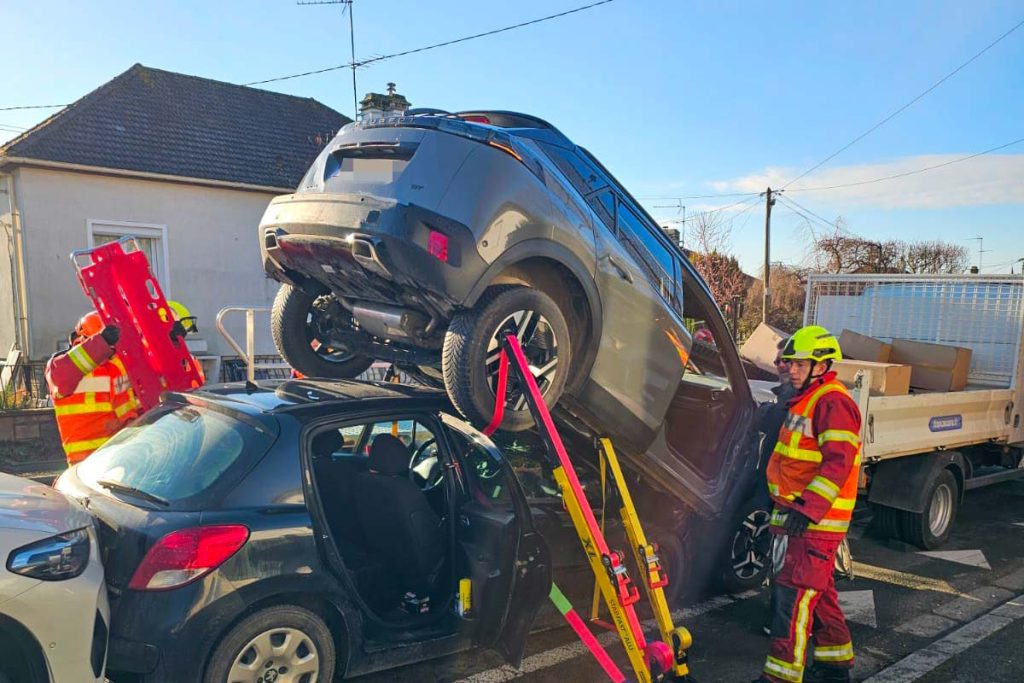 spectaulaire accident rue carnot beauvais
