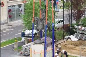 statue jeanne d arc compiegne
