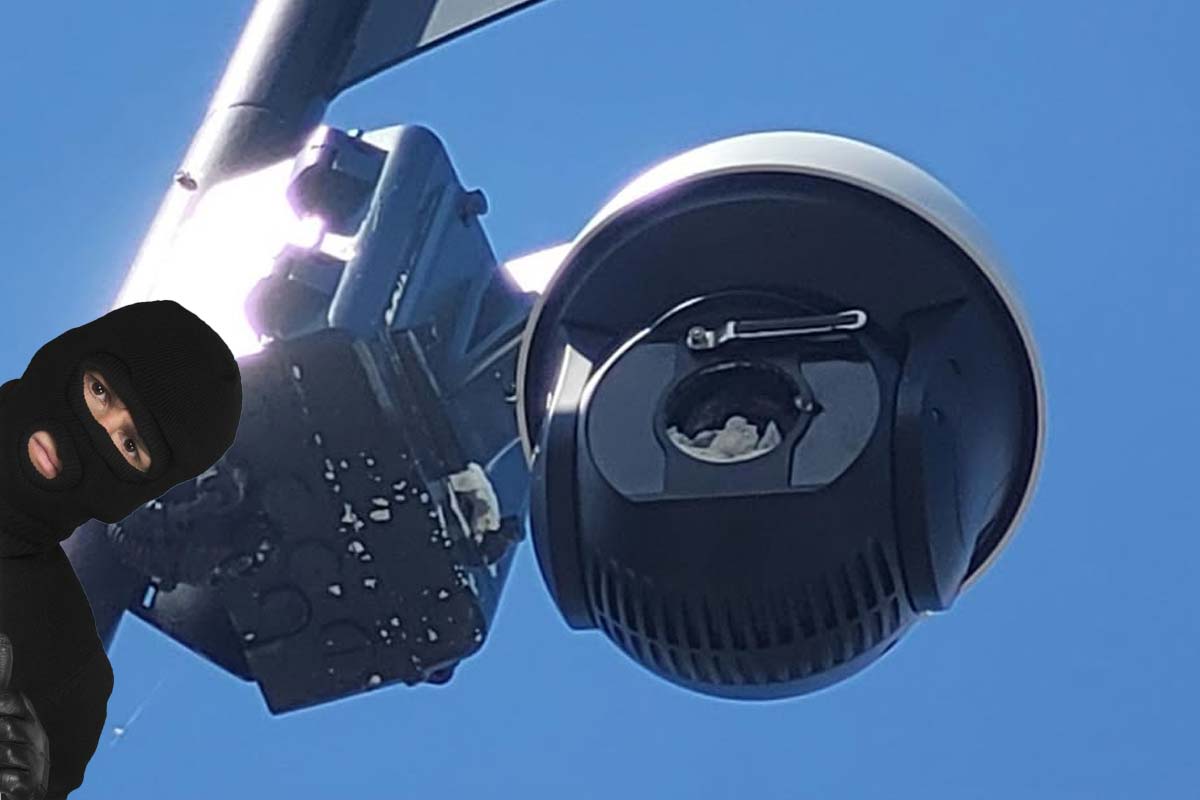 tir sur camera de surveillance