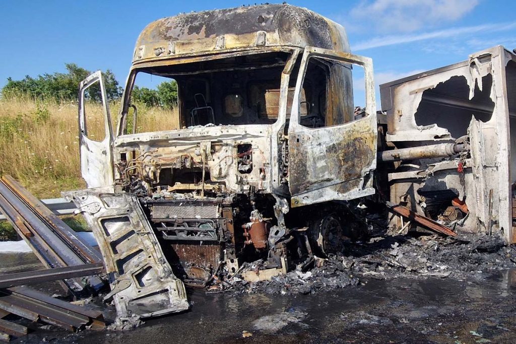accident a26 camion en feu