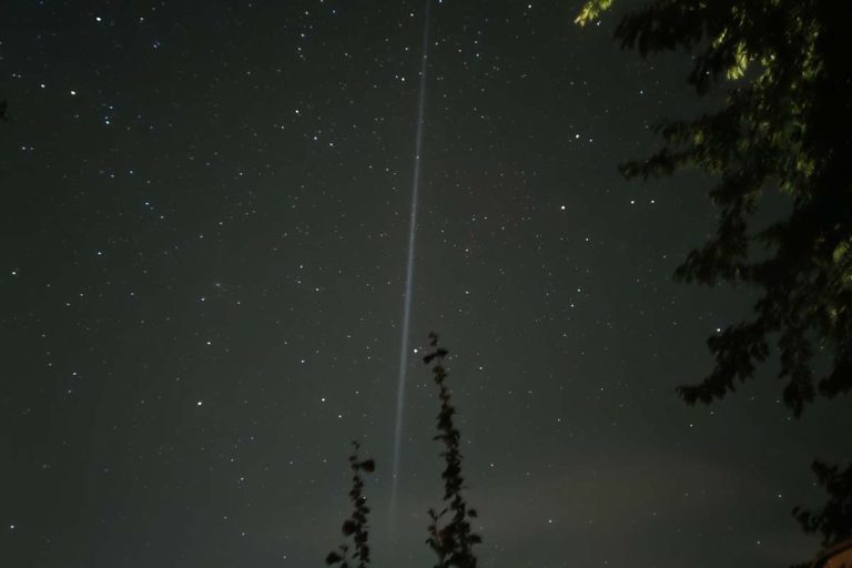 etrange trainee lumineuse observee dans le ciel de l oise