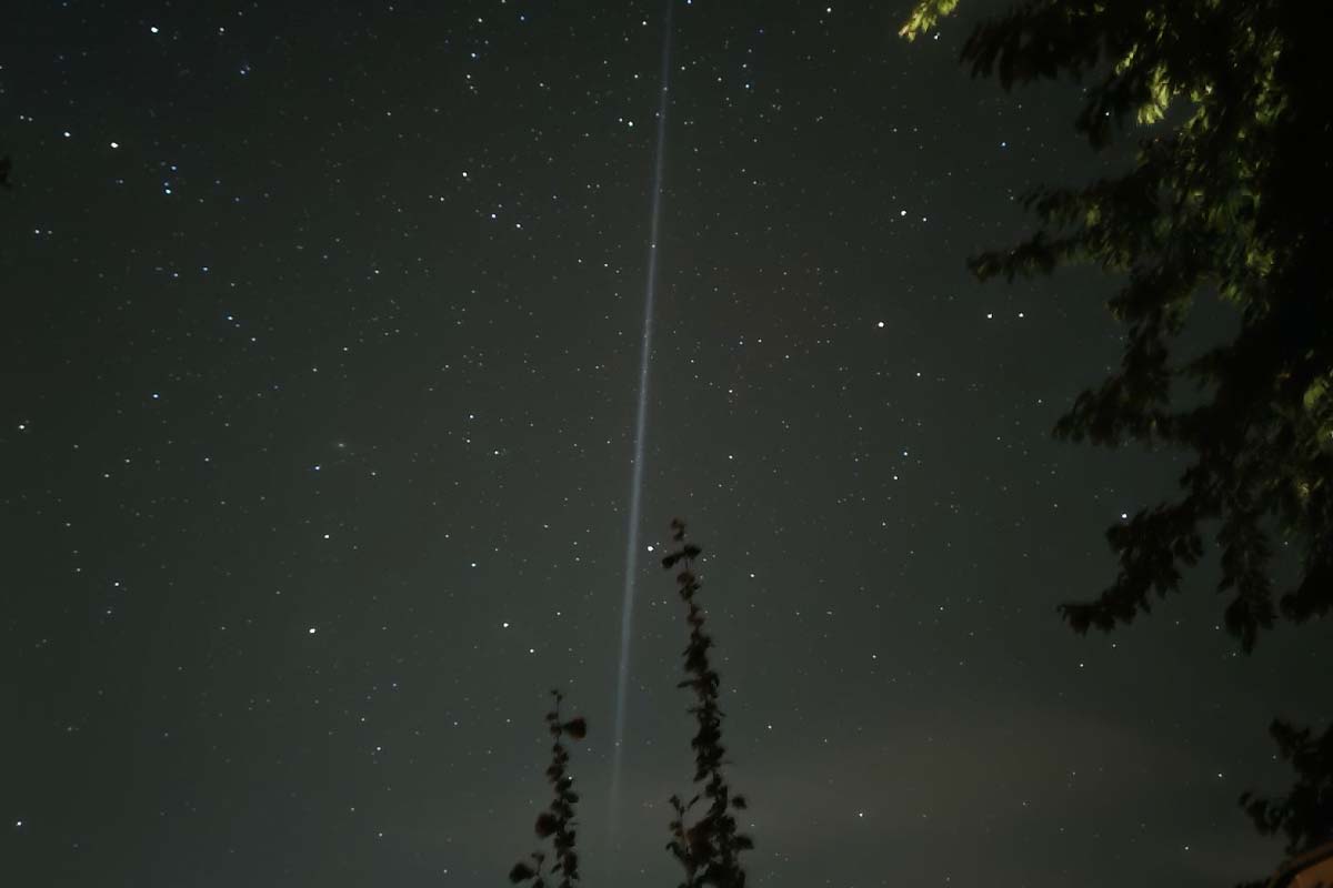 etrange trainee lumineuse observee dans le ciel de l oise