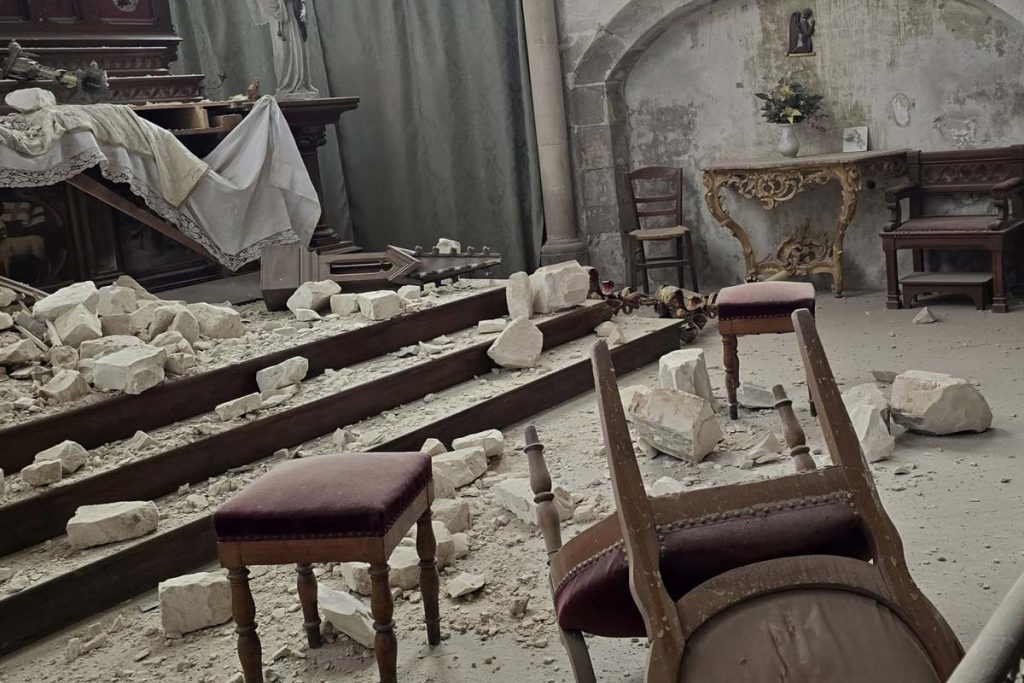 effondrement toit eglise ault