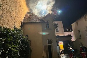 feu toiture chantilly