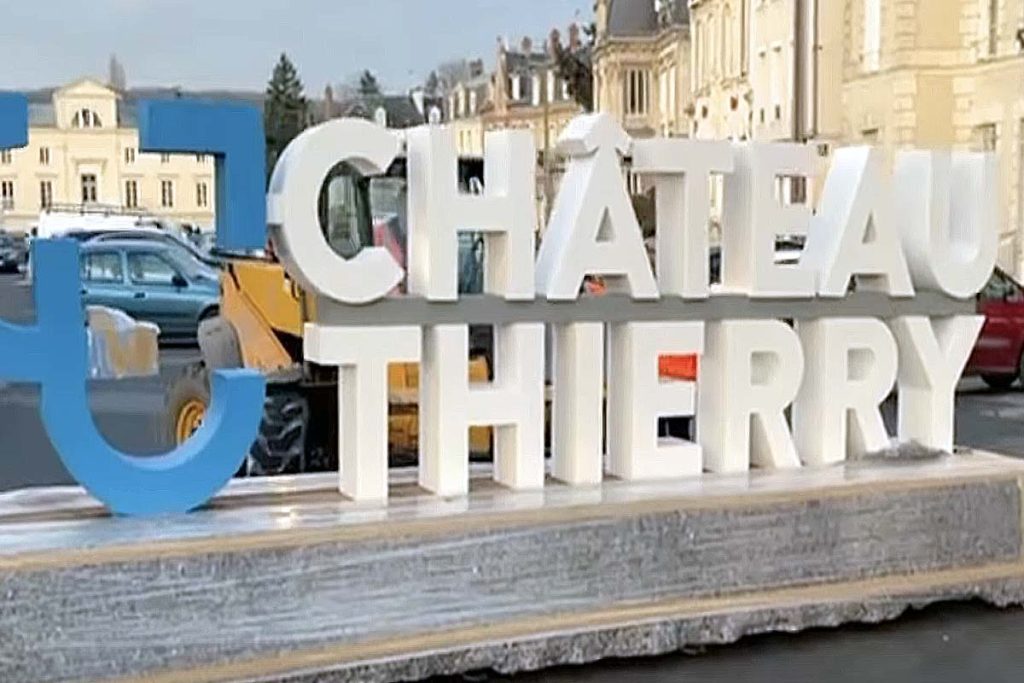 lettre geante chateau thierry