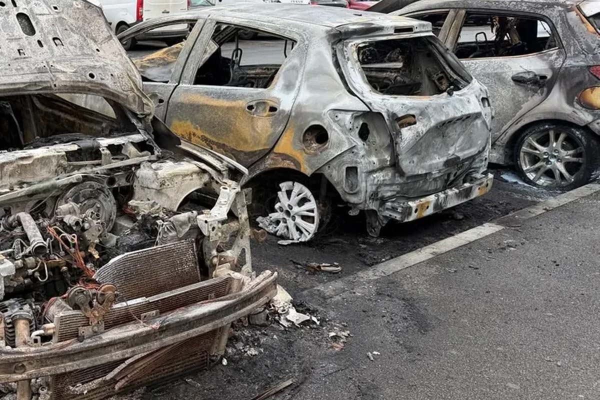 voiture incendiee etouvie amiens