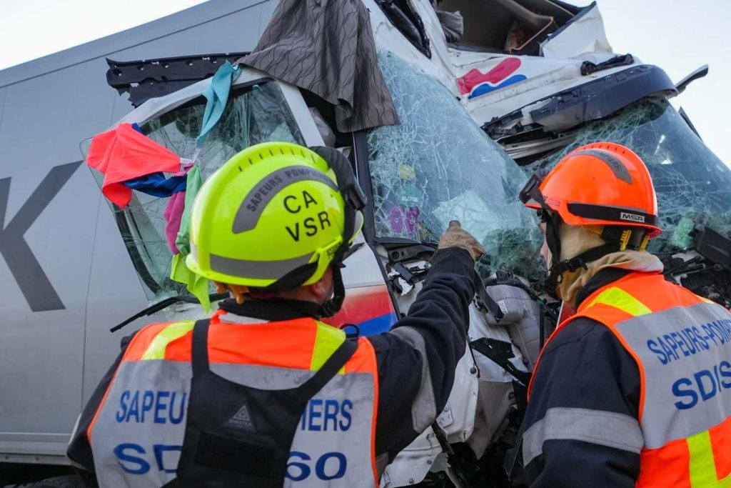 accident a1 chamant sdis60