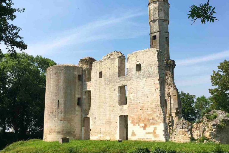 chateau de folleville somme