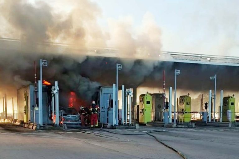 incendie peage amblainville